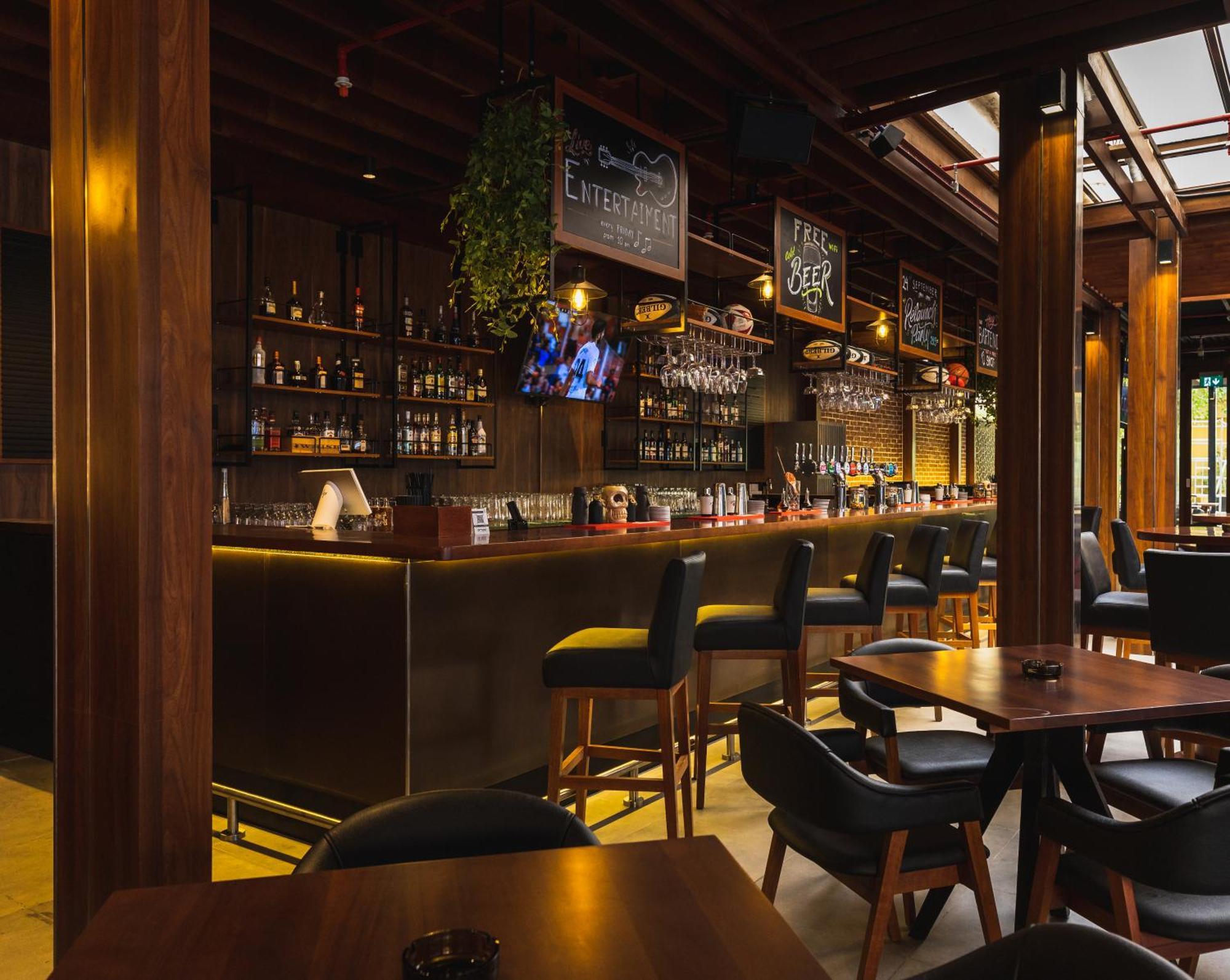 Ja Ocean View Hotel, Jumeirah Beach Dubai Luaran gambar The bar at the 2018 edition of the World Gourmet Summit