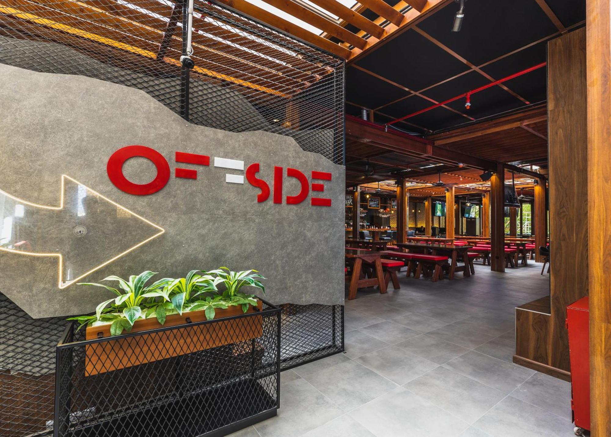 Ja Ocean View Hotel, Jumeirah Beach Dubai Luaran gambar Offside Cafe